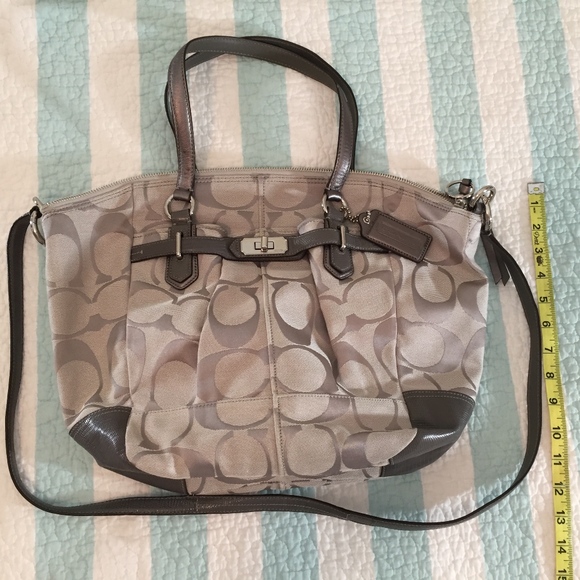 COACH Chelsea Signature Satchel D1176-17820 - Picture 6 of 8